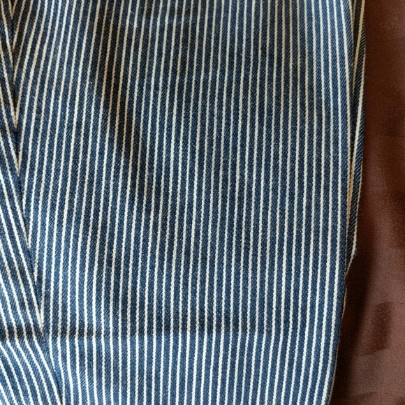 Chicos skimmer jeans. Railroad stripe. Size 0 - Picture 2 of 6